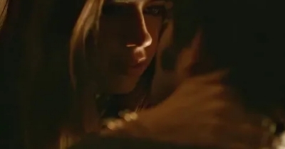 Kalki koechlin hot kissing scene (ultra hd)